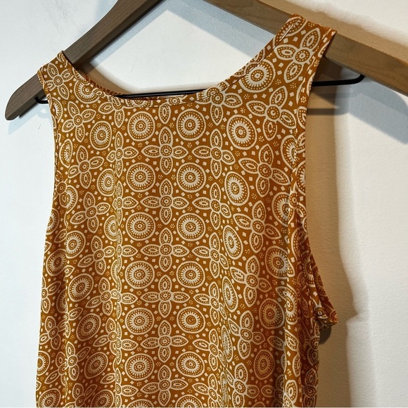 Women’s | LOFT Mixed Media Tile Print Sleeveless Blouse | Medium - Picture 2 of 7
